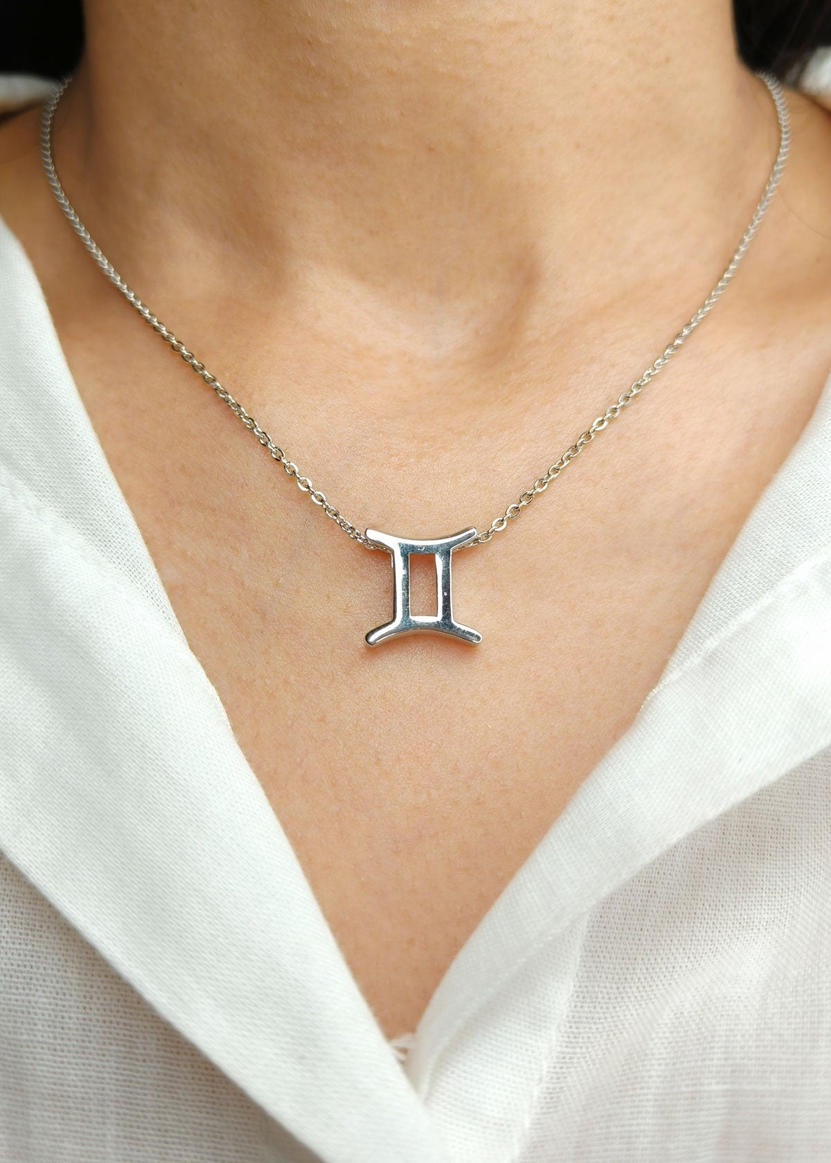 92.5 Sterling Silver Gemini Zodiac Symbol Pendant + Chain
