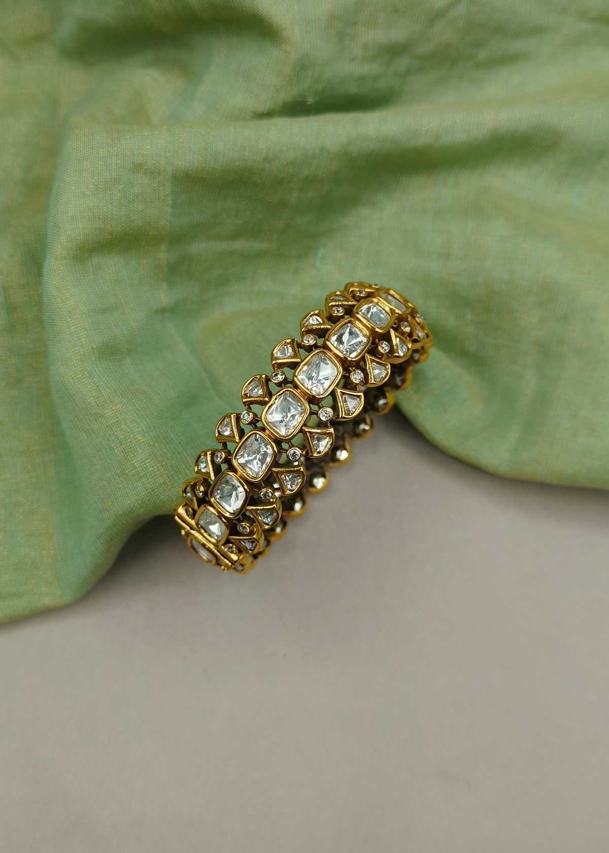 Square Shape Kundan And Cubic Zircon Antique Gold Openable Kada Bangle For Women (Single)