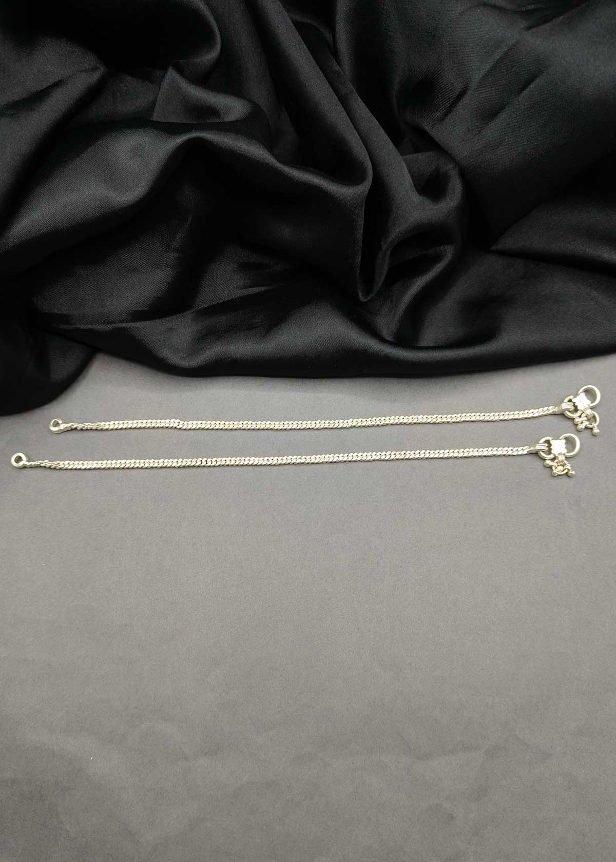 70.0 Sterling Silver Simple Chain Style Baby Payal/ Anklet With Ghungroo