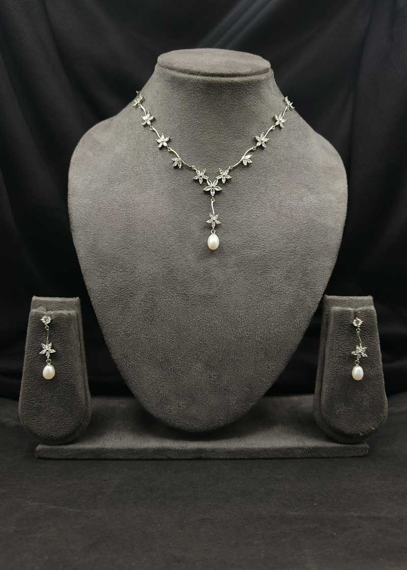 92.5 Sterling Silver Marquise Diamond And Graceful Floral Pearl Drop Necklace Set