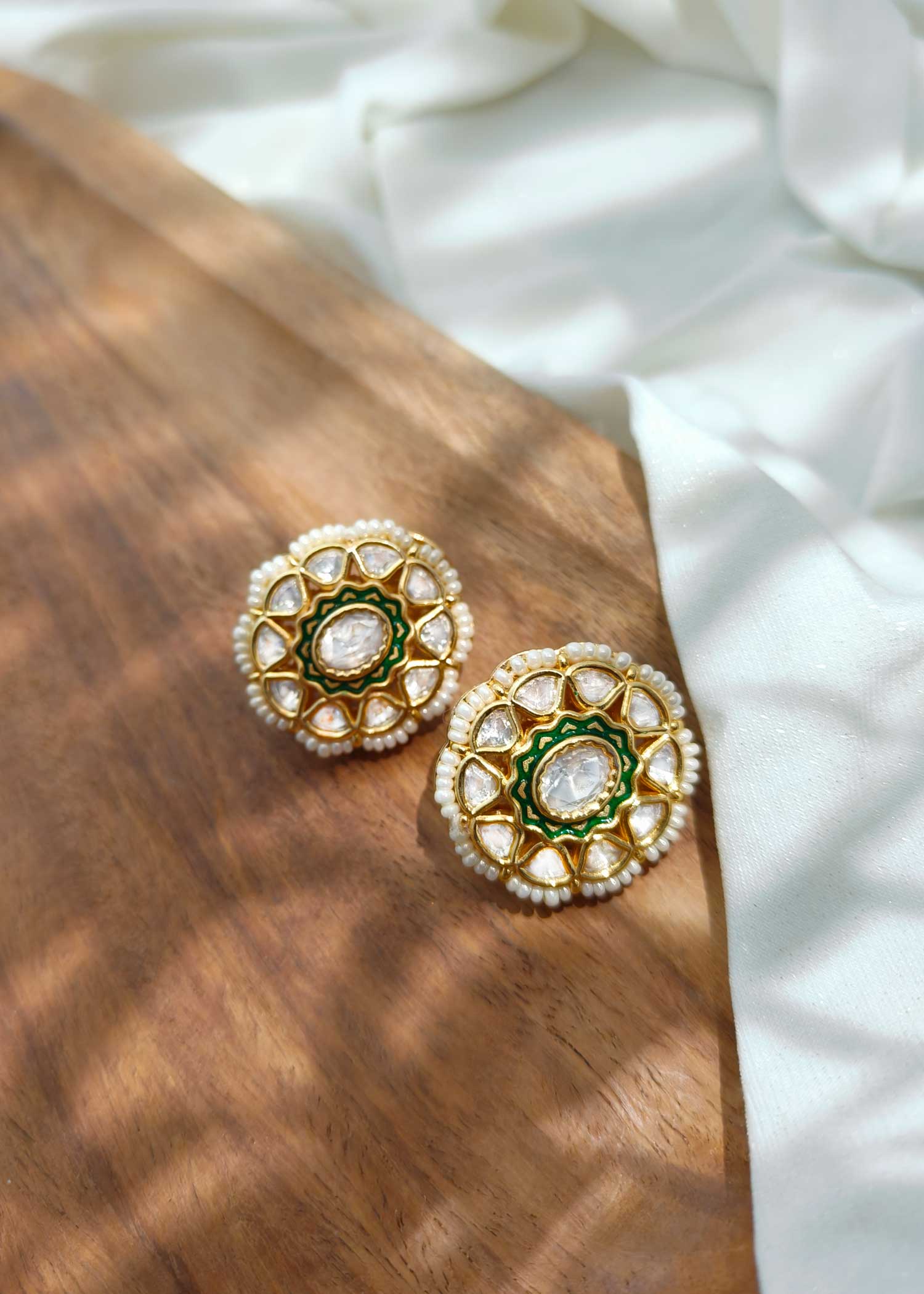Gold Plated Kundan Short Necklace Set