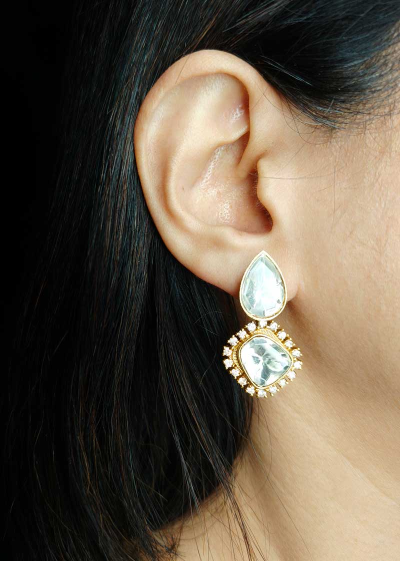 Dazzling Gold Plated Tear Drop Kundan And Cubic Zircon Drop Pendant Set With Chain