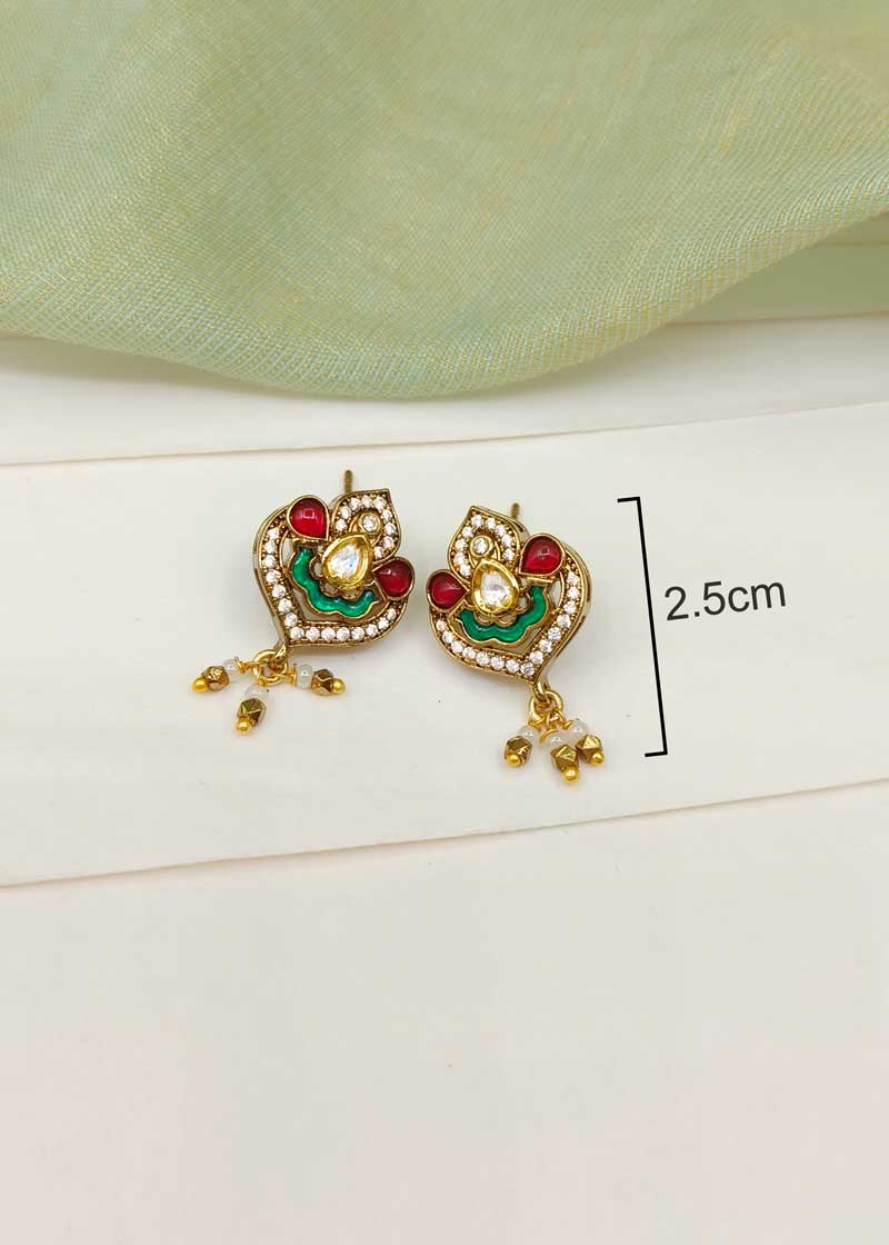 Vintage Inspired Floral Kundan And Cubic Zircon Pendant Set With Chain