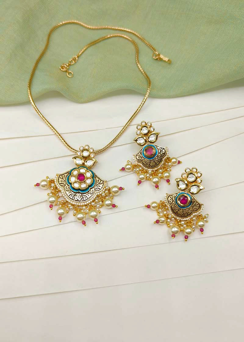 Floral Motif Kundan And Cubic Zircon Matt Gold Polish Meenakari Pendant Set With Chain