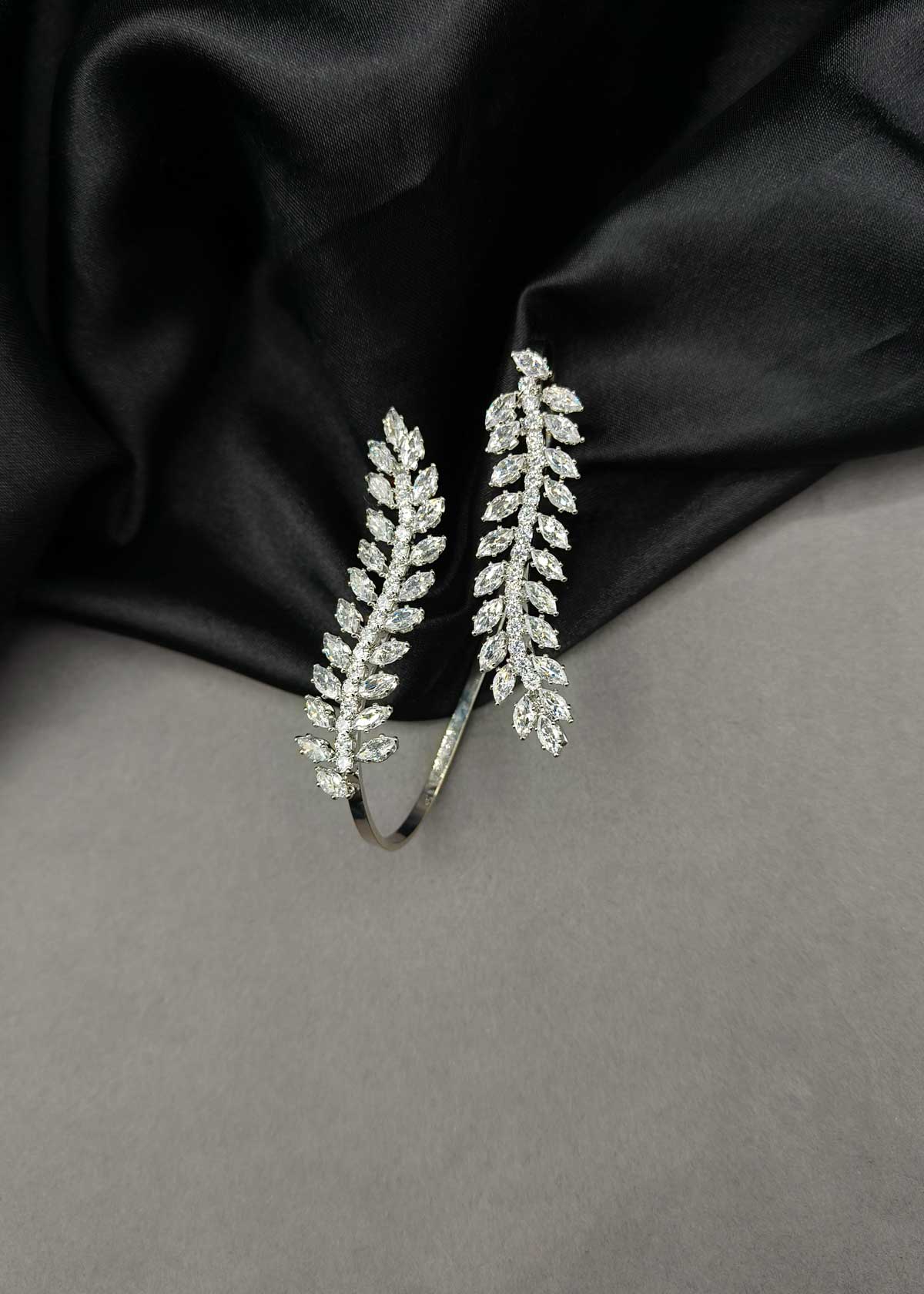 Double Branch Cubic Zircon And Marquise Diamond Silver Plated Hand Cuff Palm Bracelet