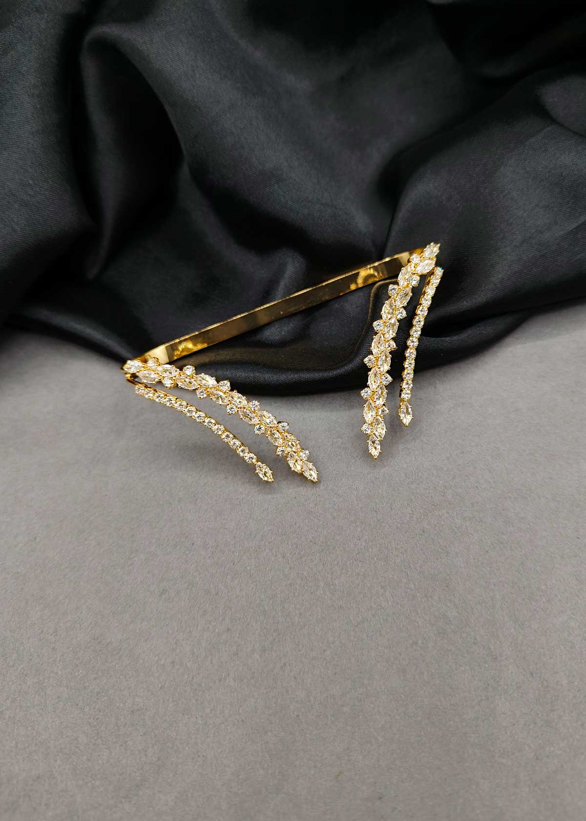 Luxurious Gold Plated Marquise Diamond And Cubic Zircon Hand Cuff Palm Bracelet