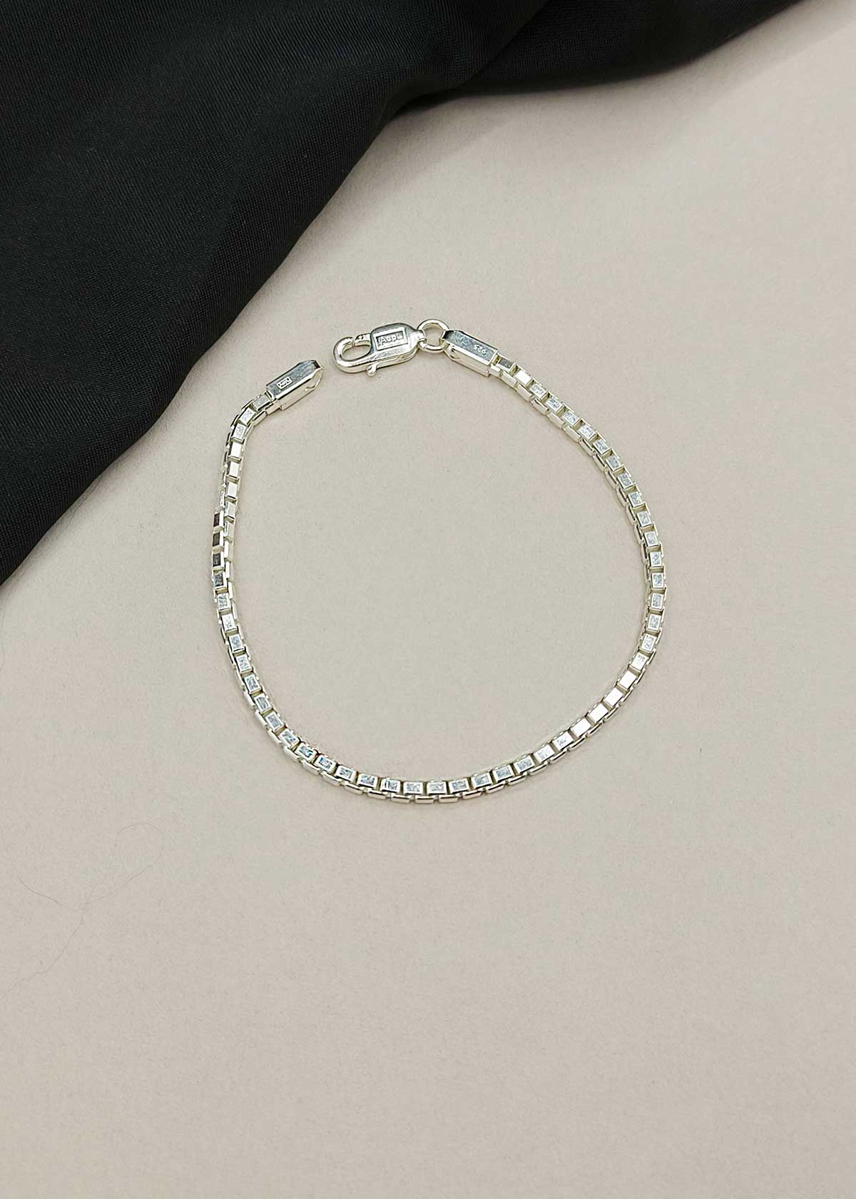 92.5 Sterling Silver Sleek Linear Chain Loose Bracelet For Men