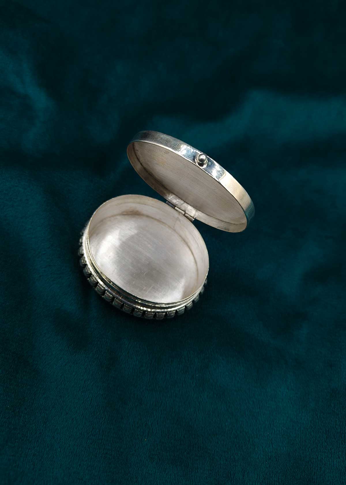 92.5 Sterling Silver Handcrafted Purple Stone Oval Sindoor / Kumkum Box