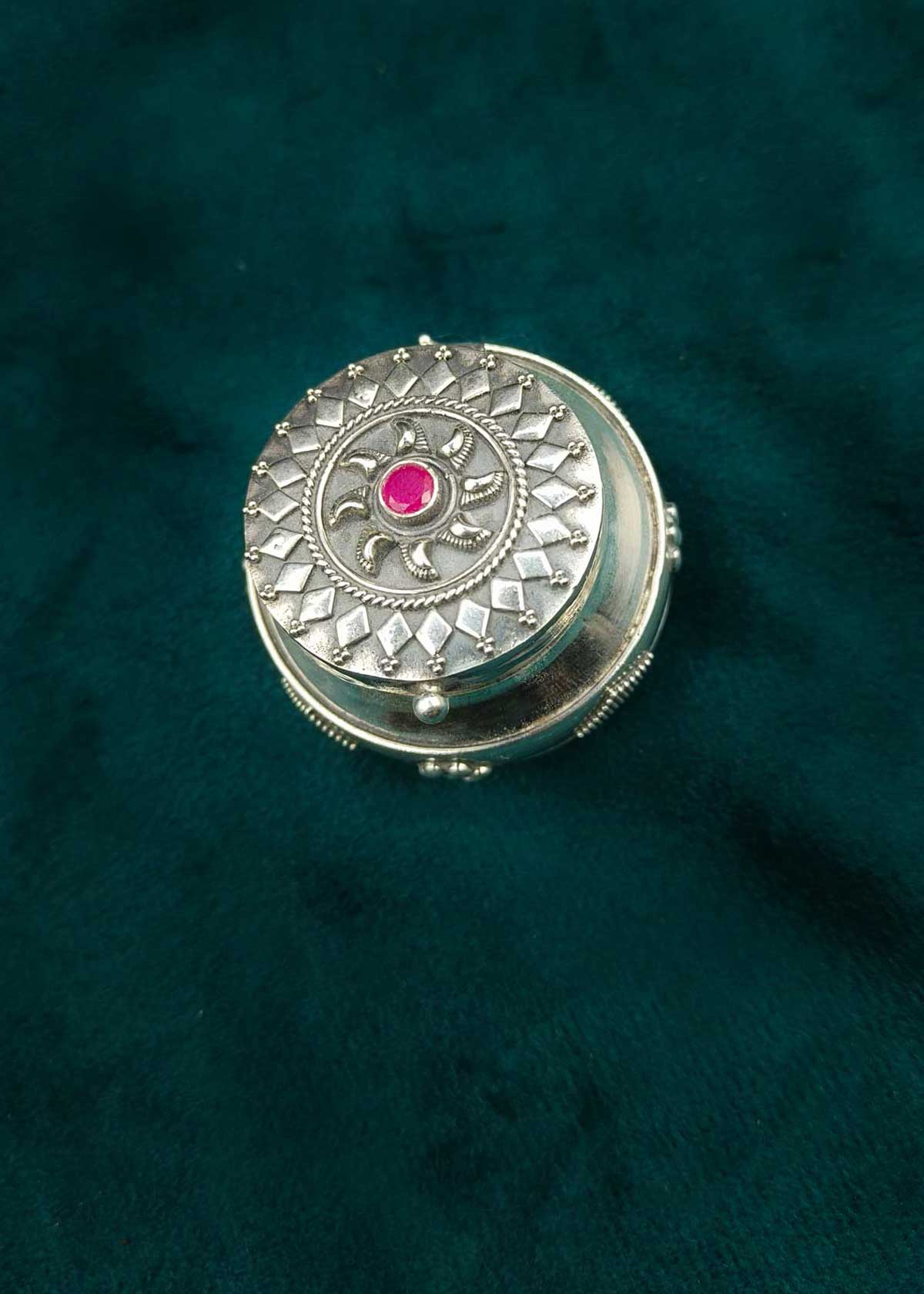 92.5 Sterling Silver Sun Embossed Sindoor Box / Kumkum Box With Ruby Stone