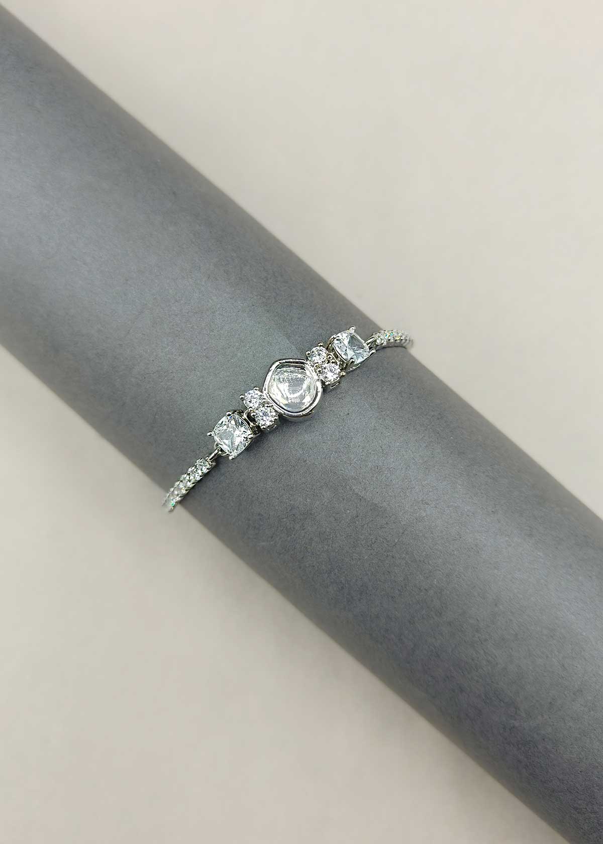 92.5 Sterling Silver Modern Minimalist Cubic Zircon Loose Bracelet For Women