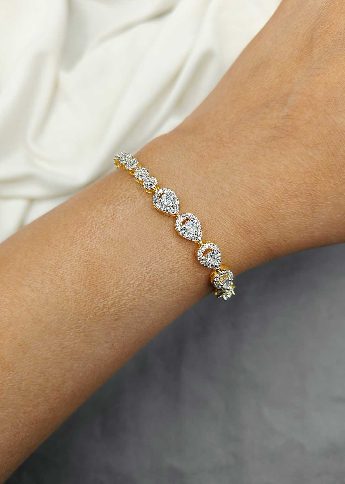 92.5 Sterling Silver Dual Tone Tear Drop Style Cubic Zircon Loose Bracelet For Women