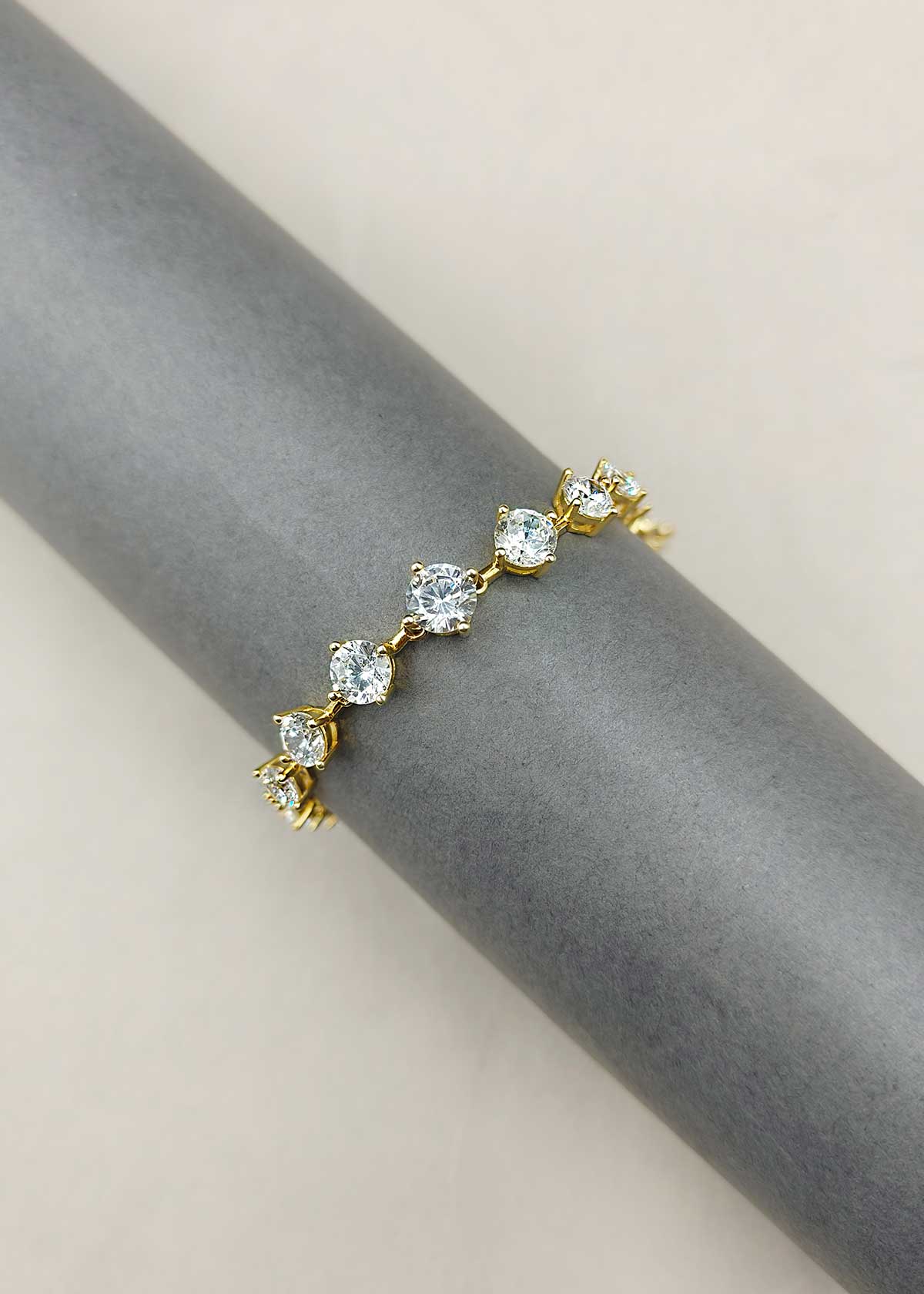 92.5 Sterling Silver Gold Plated Solitaire Diamond Style Loose Bracelet For Women