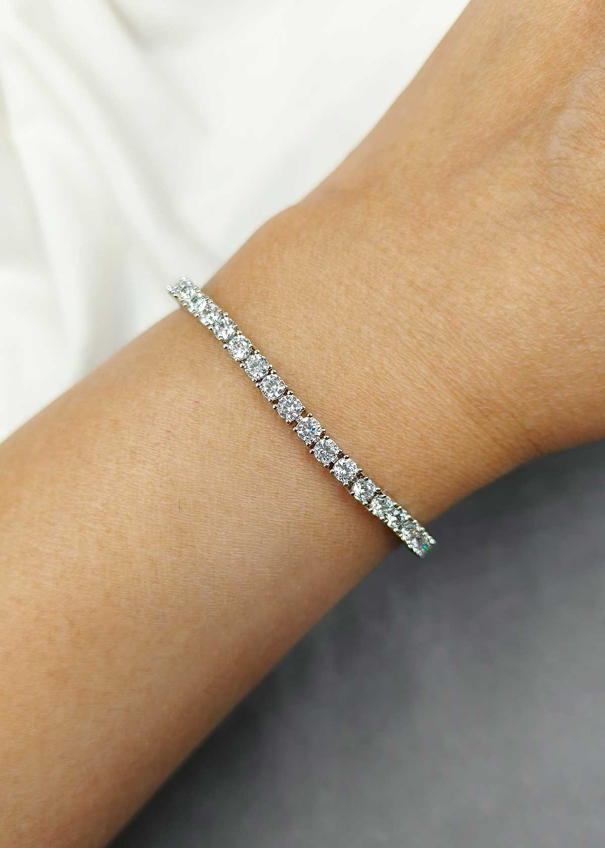 Striking Silver Plated Cubic Zircon Classic Tennis Loose Bracelet
