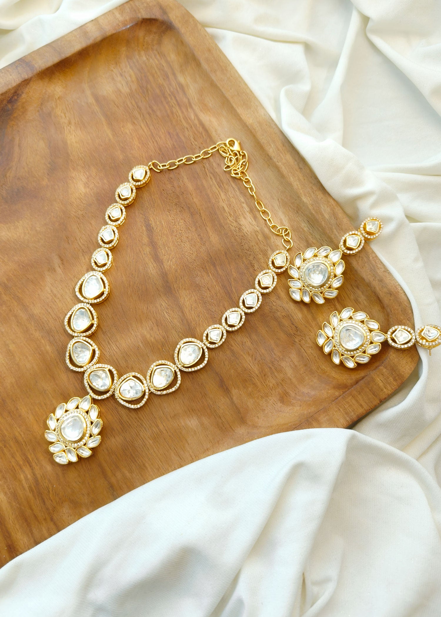 Gold Plated Moissanite Kundan Pendant Style Short Necklace Set