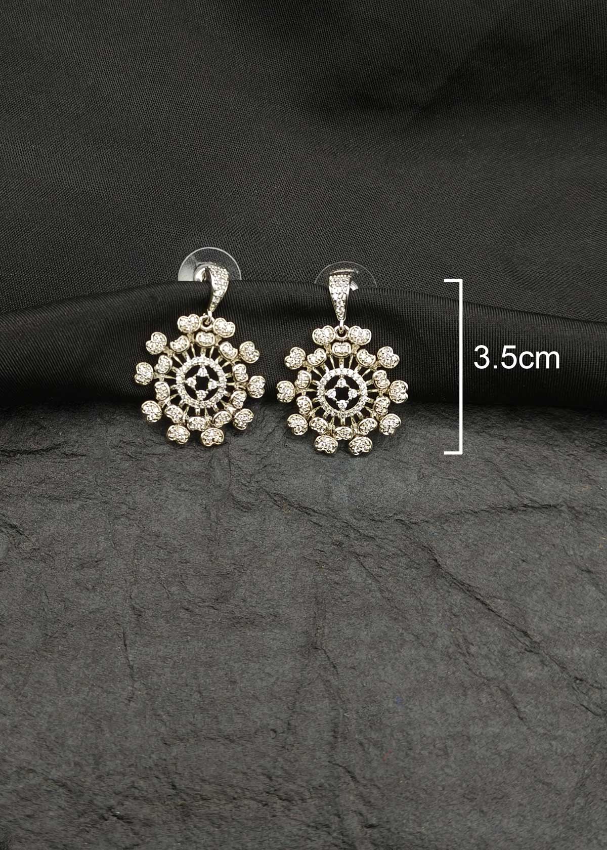 Royal Circular Style Silver Plated Cubic Zircon Short Necklace Set For Women