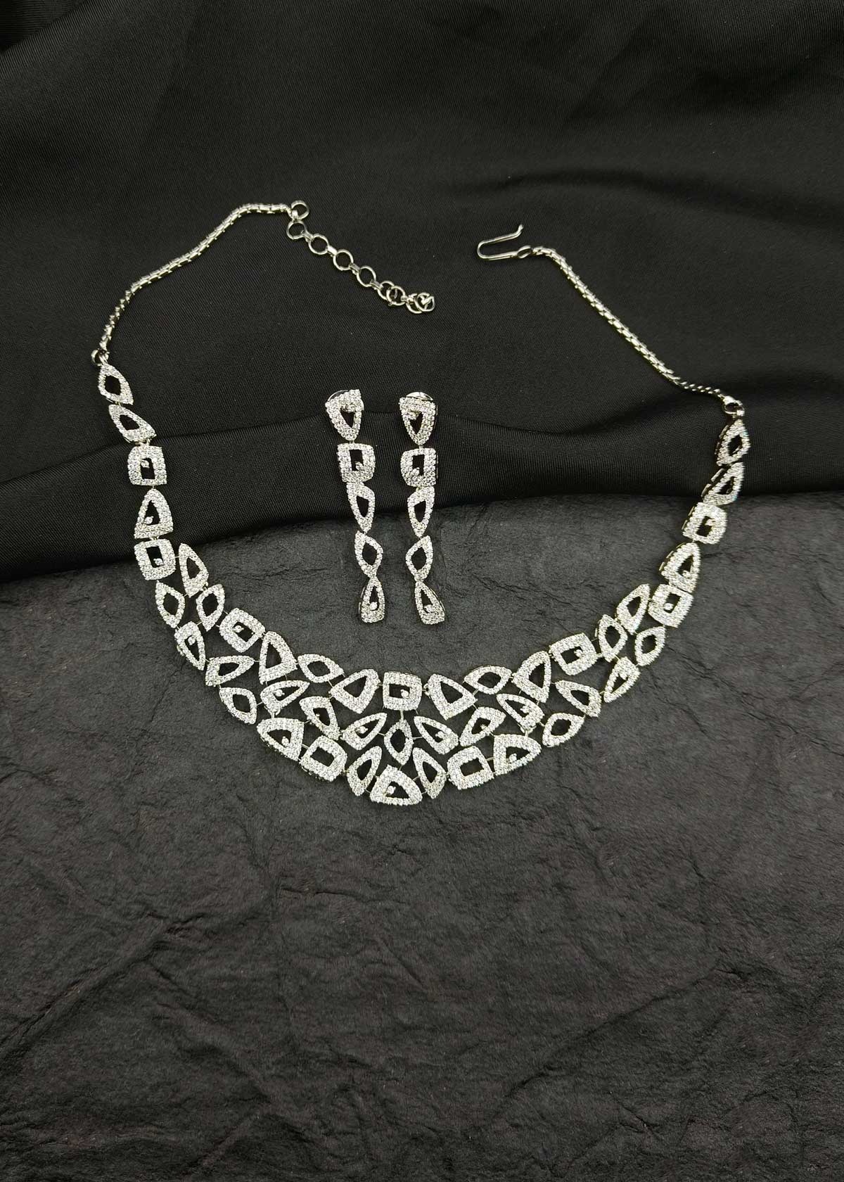 Silver Plated Geometric Cubic Zircon Adjustable Short Necklace Set