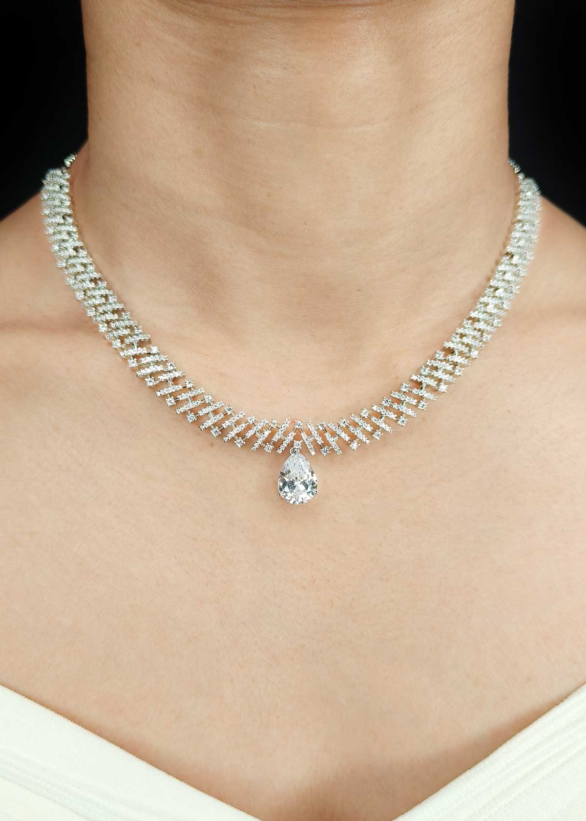 Elegant Silver Plated Tear Drop Cubic Zircon Short Necklace Set