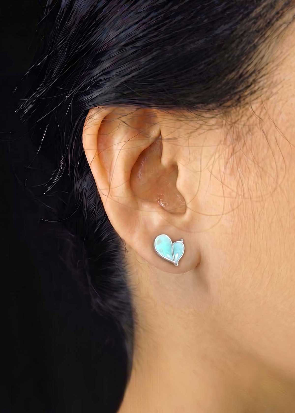 92.5 Sterling Silver Elegant Mother Of Pearl Heart Delicate Pendant Set