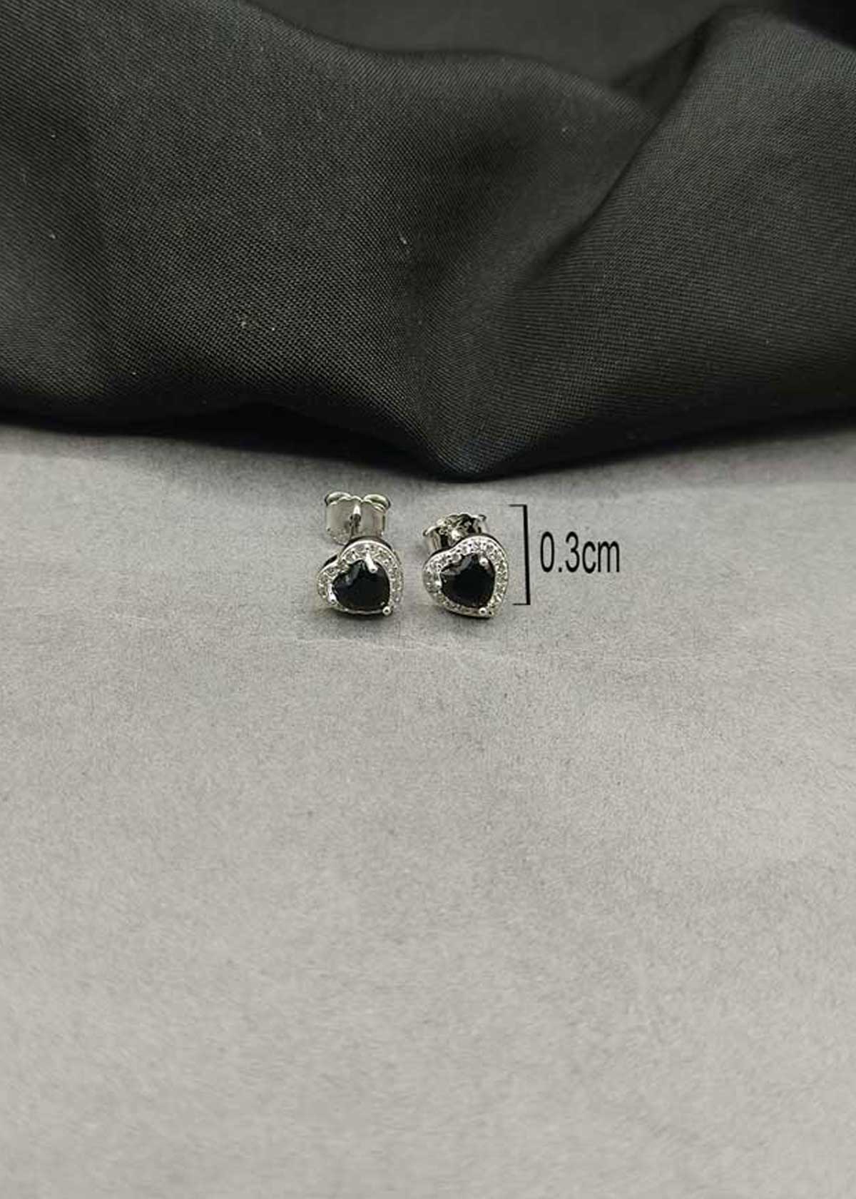 92.5 Sterling Silver Cubic Zircon Ruby And Black Onyx Delicate Heart Pendant Set