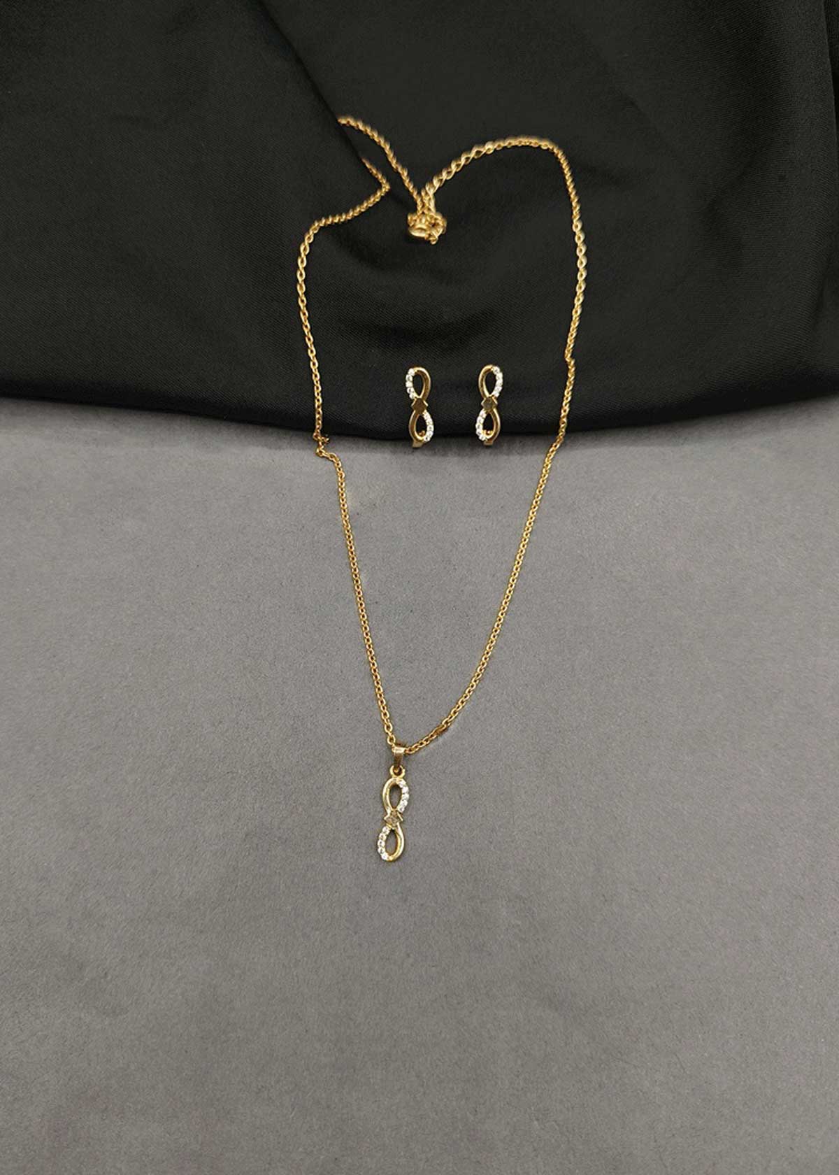 92.5 Sterling Silver Gold Plated Cubic Zircon Infinity Symbol Delicate Pendant Set With Adjustable Chain