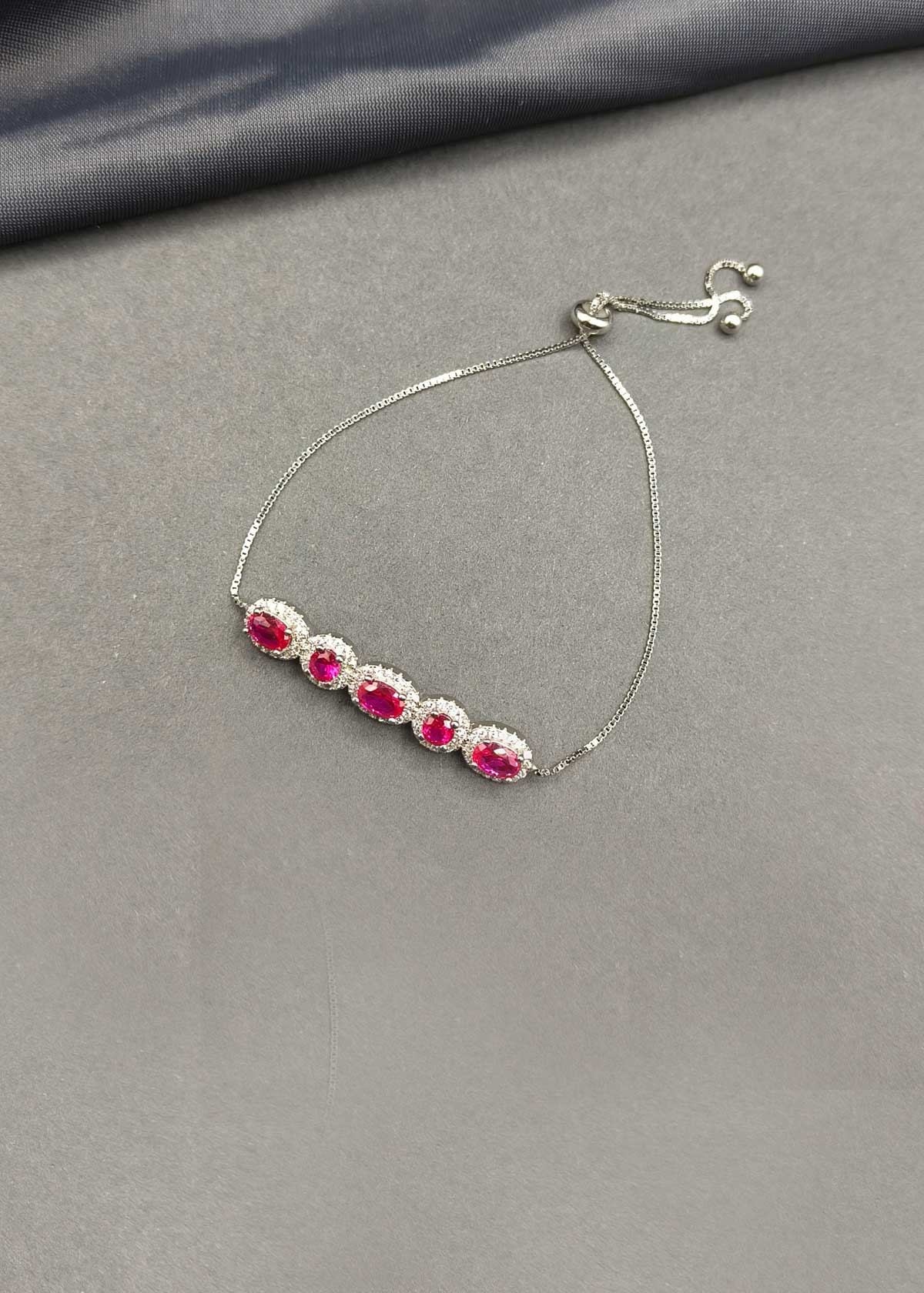 92.5 Sterling Silver Oval Ruby Cubic Zircon Adjustable Loose Slider Bracele