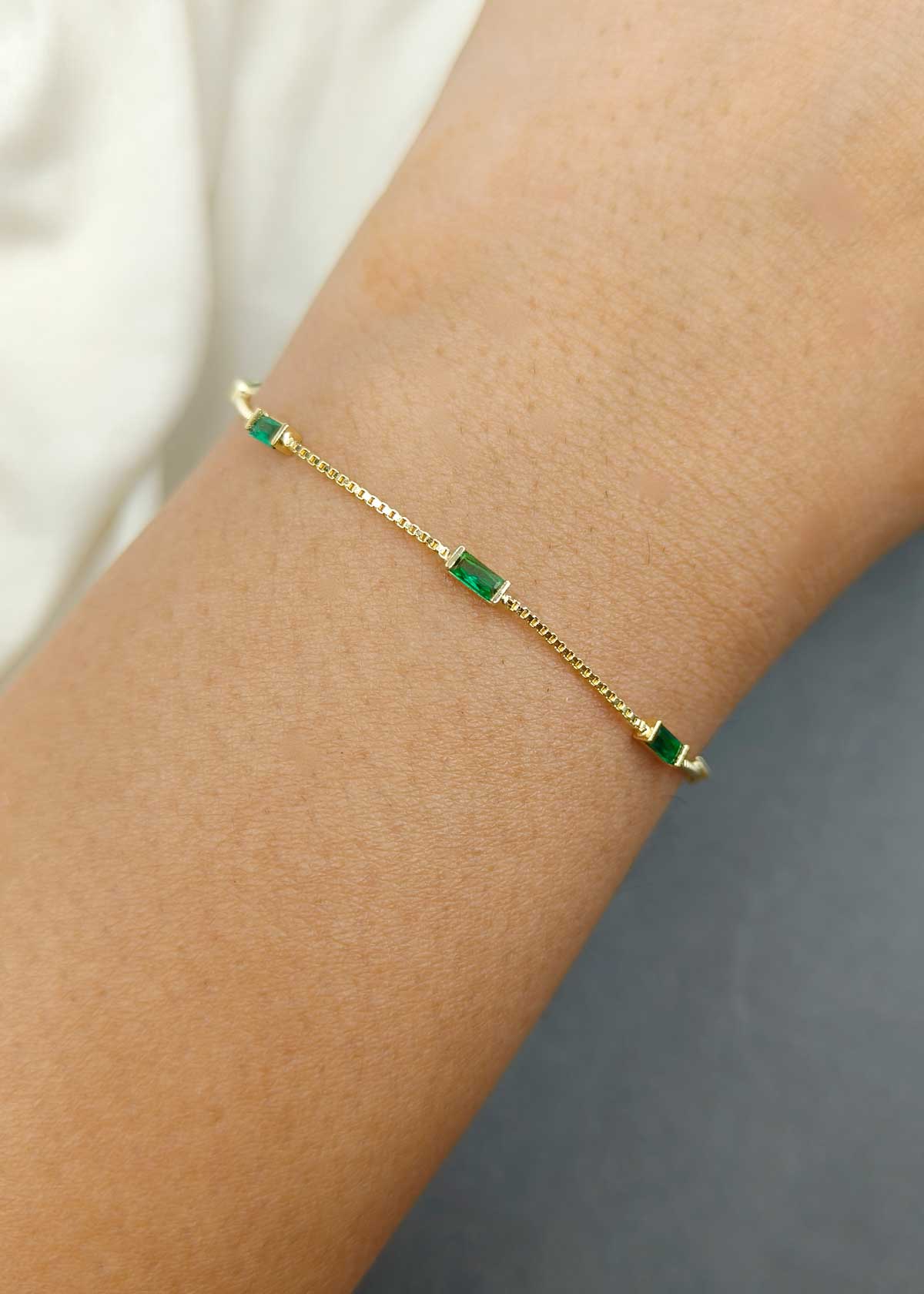 92.5 Sterling Silver Gold And Silver Plated Green Baguette Delicate Adjustable Loose Bracelet