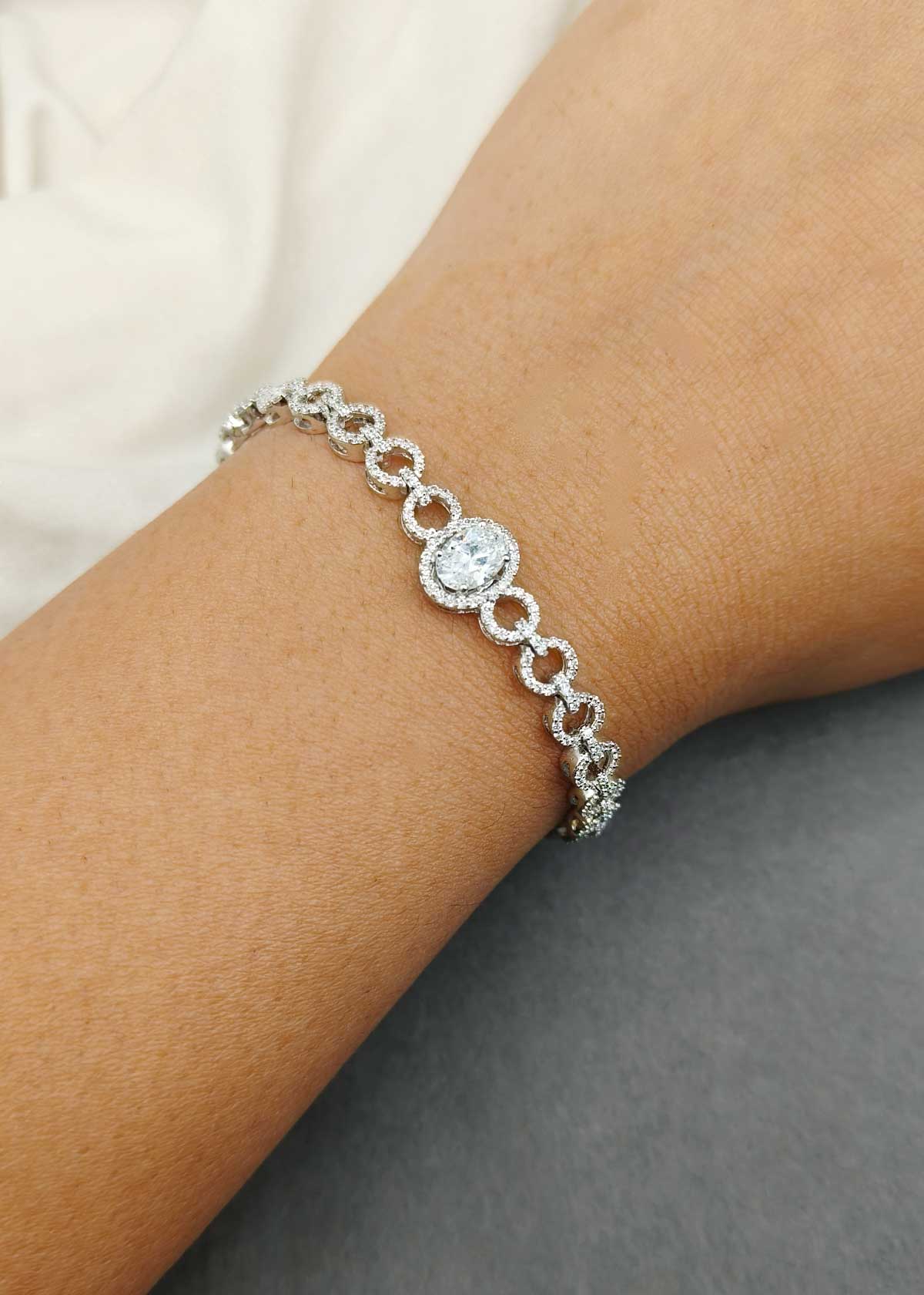 92.5 Sterling Silver Preciosa Diamond Adjustable Loose Bracelet