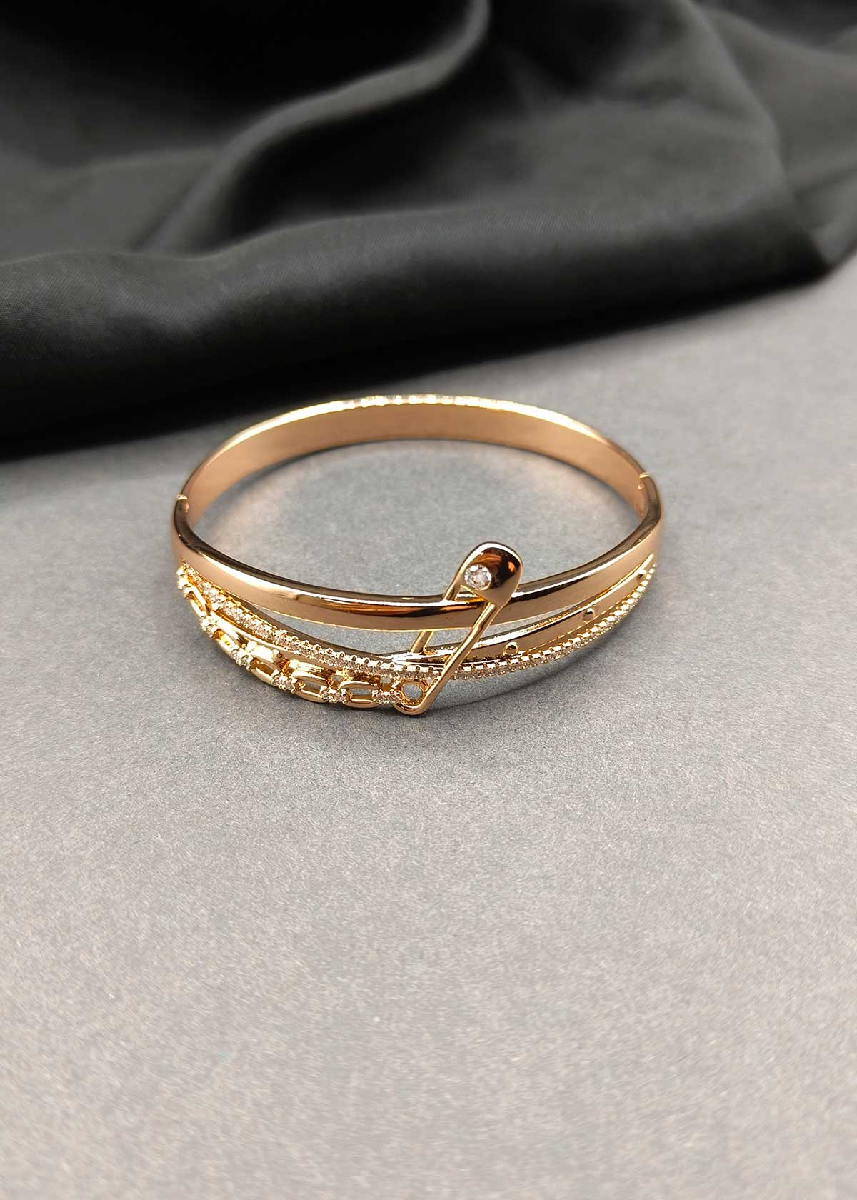 Luxurious Carat Polish Layered Cubic Zircon Openable Kada With Safety Pin And Chain Motif