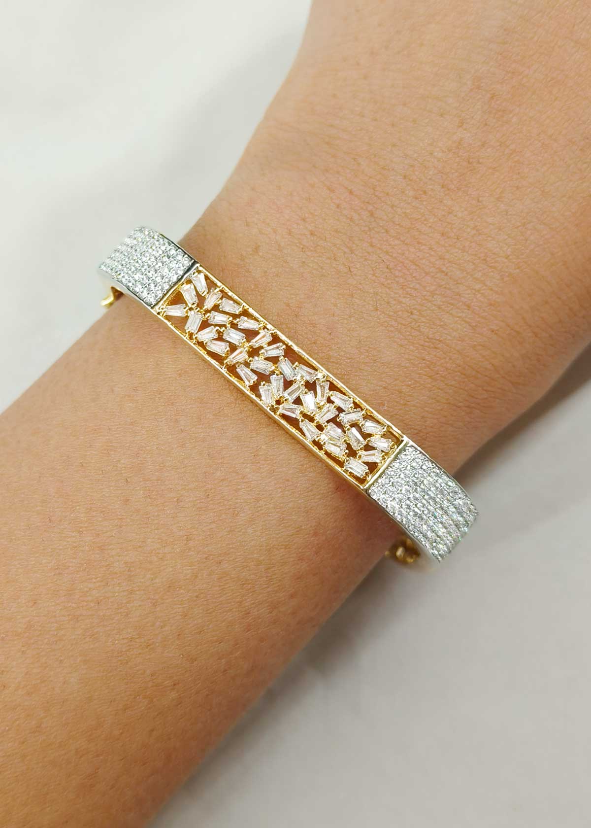 Dual Tone Square Shape Baguette And Cubic Zircon Openable Kada For Women