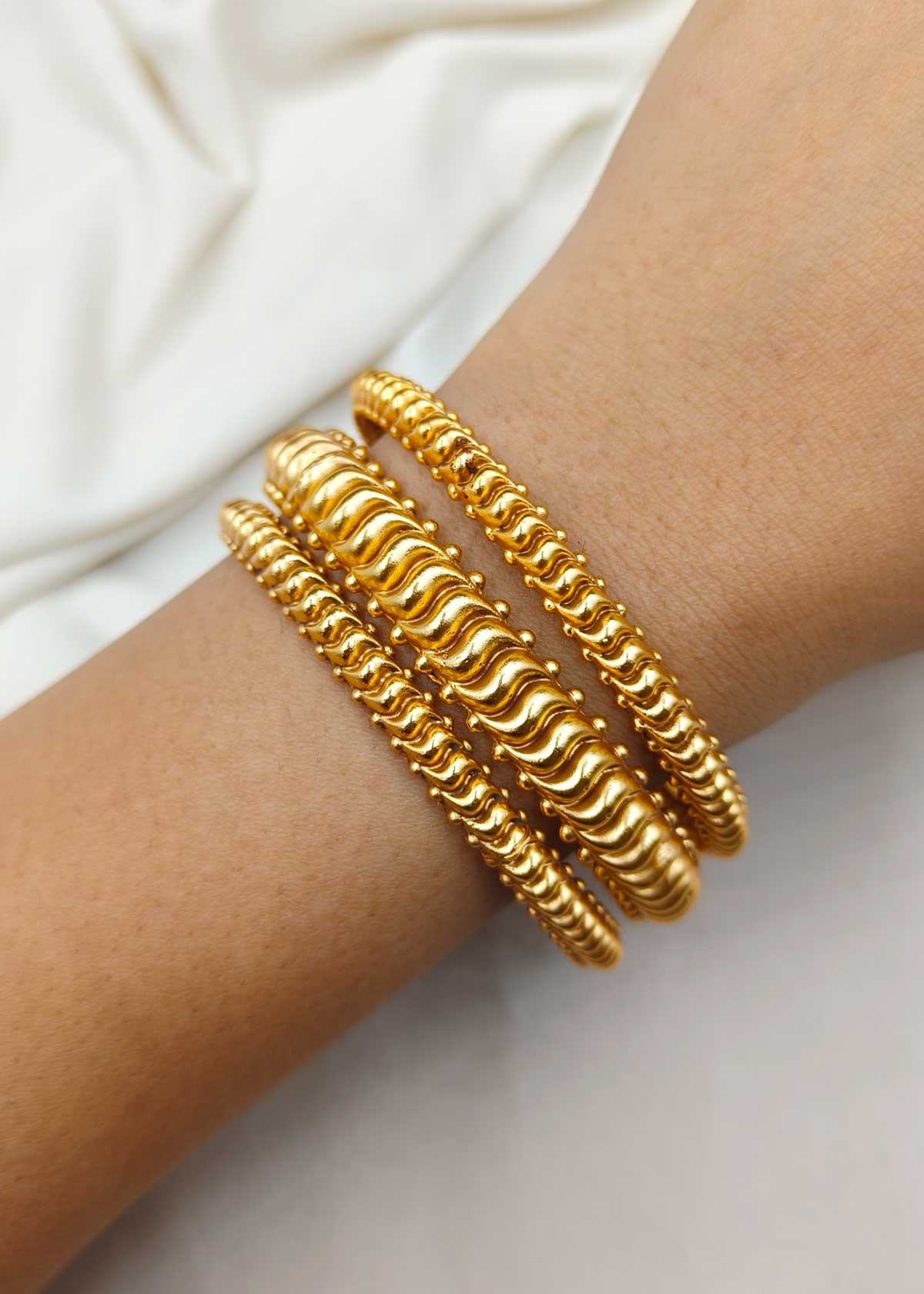 Heritage Wave Pattern Antique Gold Fixed Bangles With Beaded Border Detail (6Pcs)