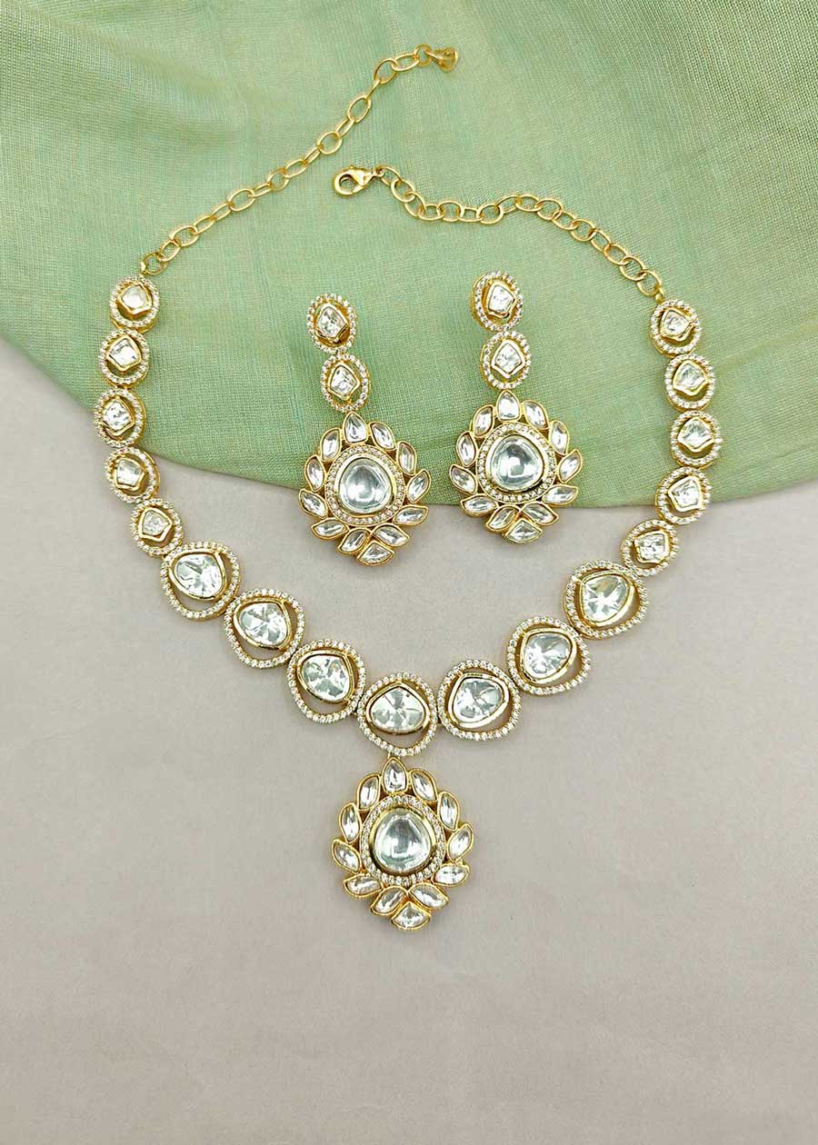 Royal Floral Kundan & Cubic Zircon Matt Gold Plated Adjustable Short Necklace