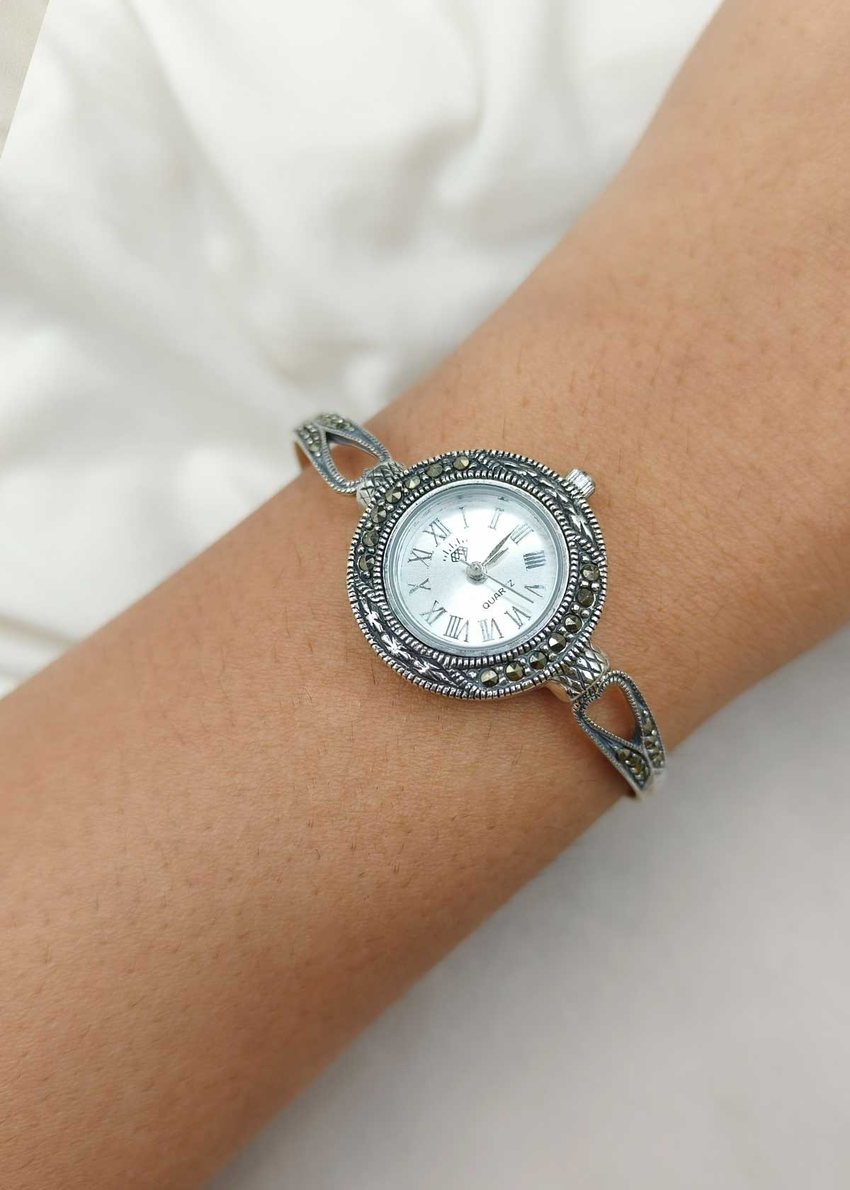 92.5 Sterling Silver Oxidized Marcasite Round Vintage Watch For Women