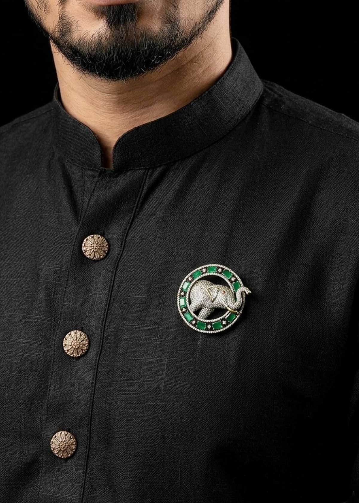 Antique Gold Plated Elephant Motif Round Brooch / Lapel Pin With Emerald & Cubic Zircon