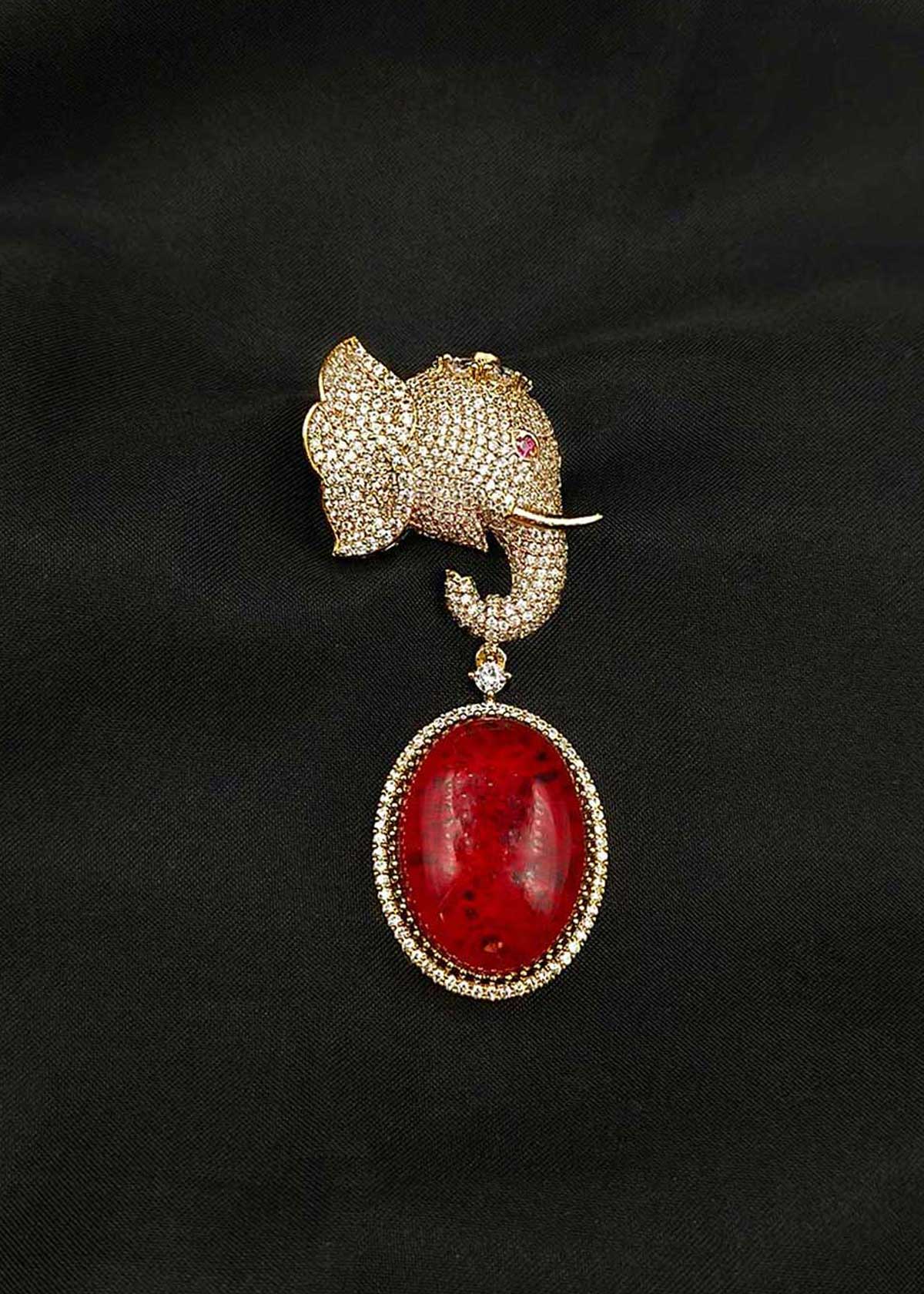 Antique Gold Plated Cubic Zircon Elephant Motif Men’s Brooch / Lapel Pin