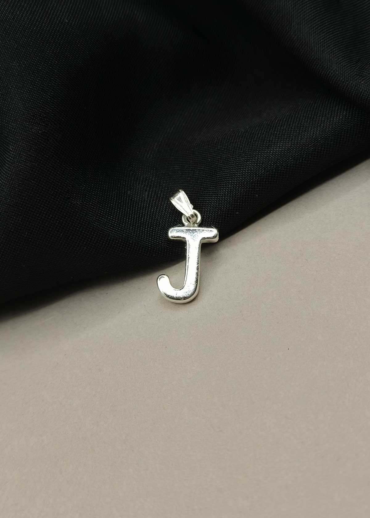 92.5 Sterling Silver Elegant Alphabet Pendants