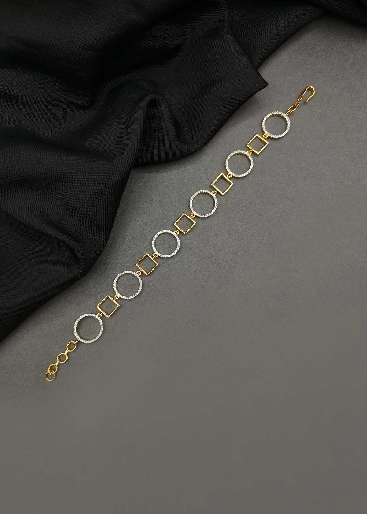 Artistic Dual Tone Cubic Zircon Geometric Square And Circle Link Loose Bracelet
