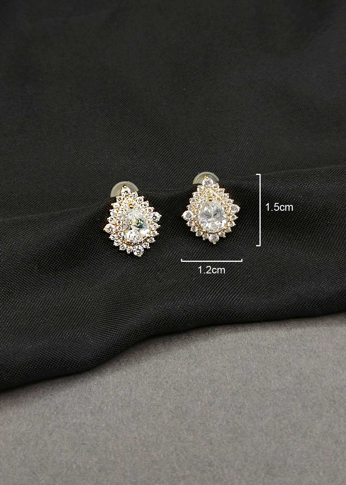 Premium Gold Plated Cubic Zircon Teardrop Pendant Set With Delicate Chain