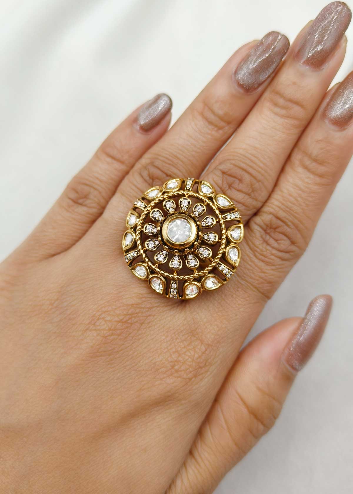 Elegant Gold-PlatedTwisted Rope Border Kundan And Cubic Zircon Adjustable Ring