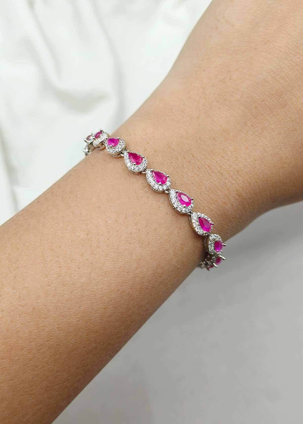 Cubic Zircon Delicate Drop Shape Emerald / Ruby Women Tennis Bracelet For Women