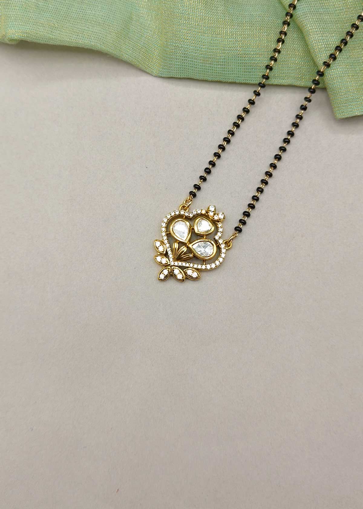 Graceful Lightweight Floral Kundan And Cubic Zircon Mangalsutra Necklace
