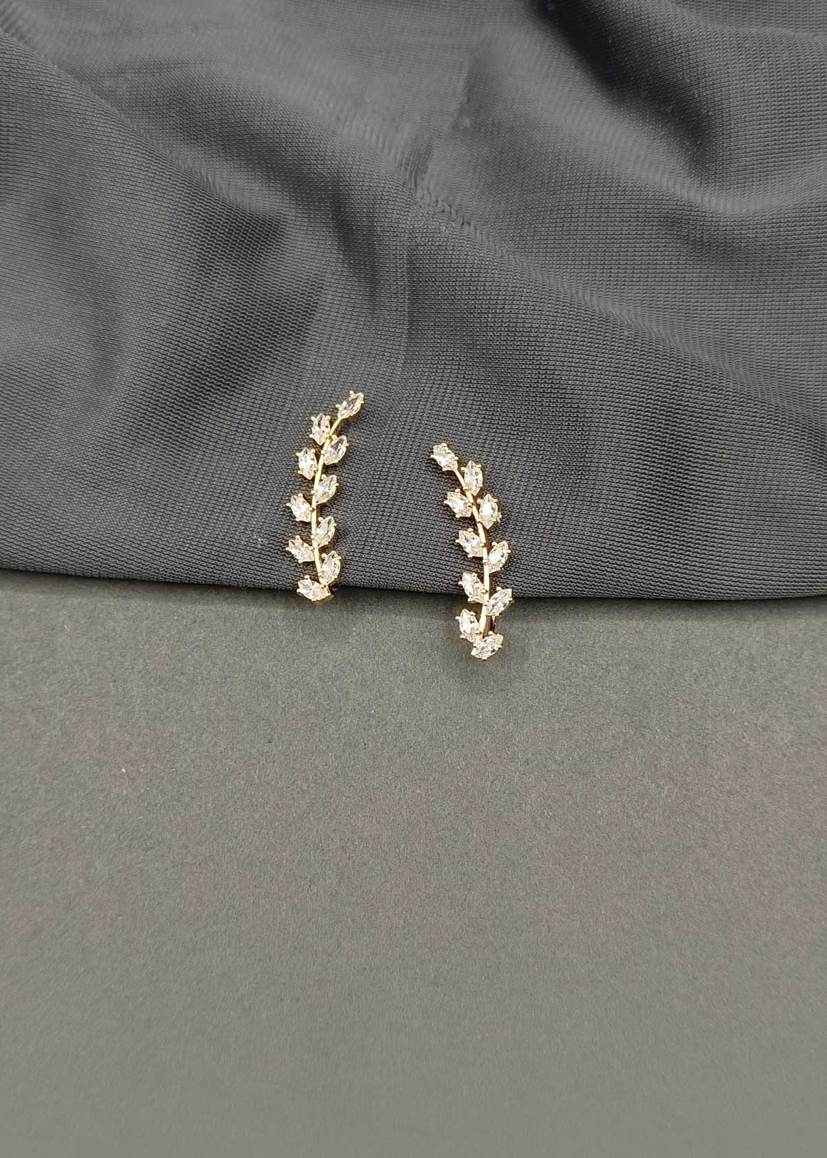 Sparkling Gold Plated Cubic Zircon Ear Cuff For Women
