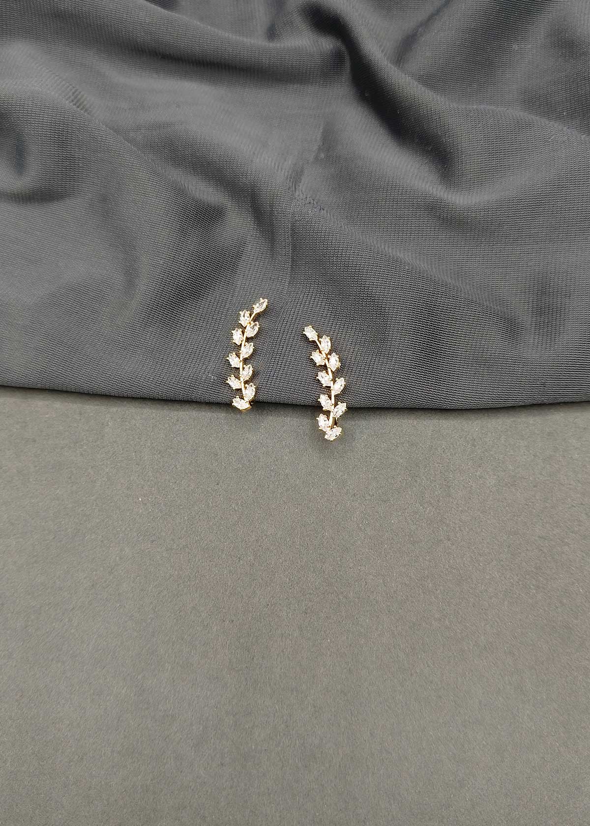 Sparkling Gold Plated Cubic Zircon Ear Cuff For Women