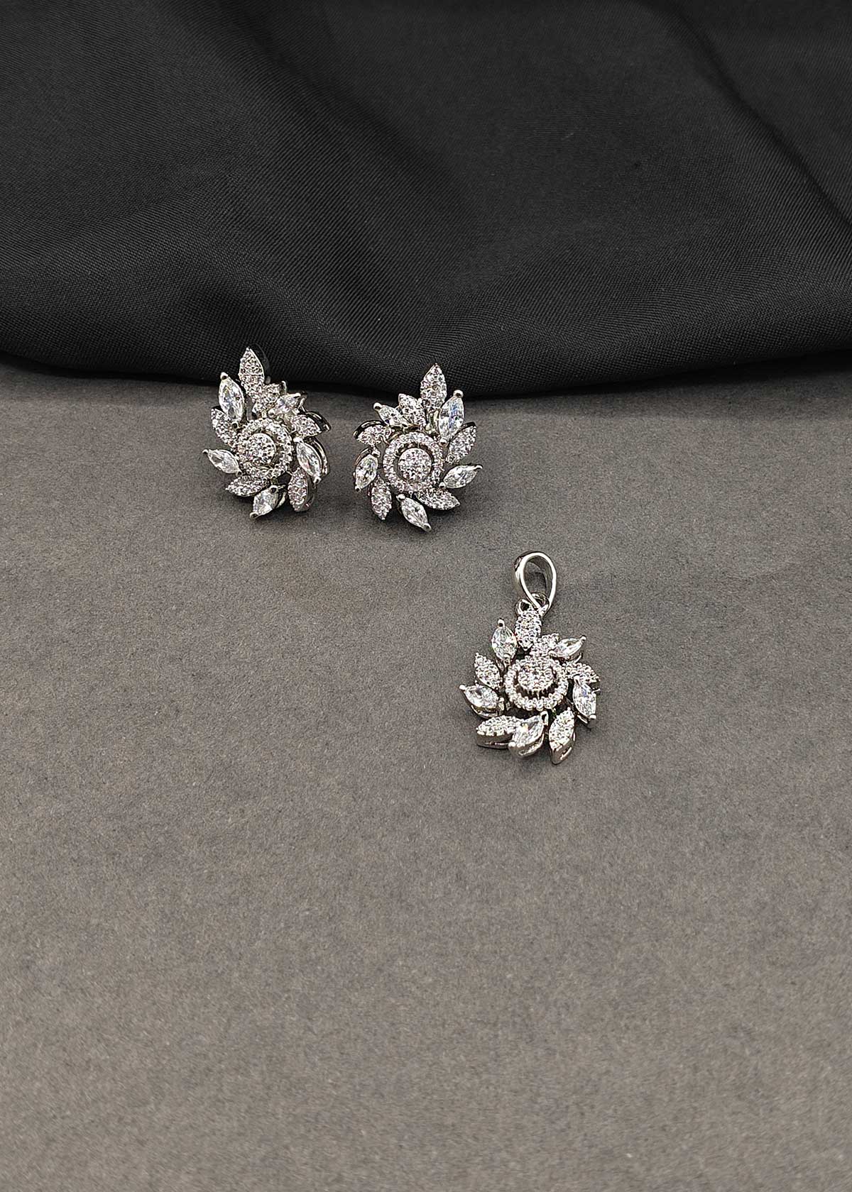 Blooming Blossom Marquise And Round Cubic Zircon Pendant Set For Women
