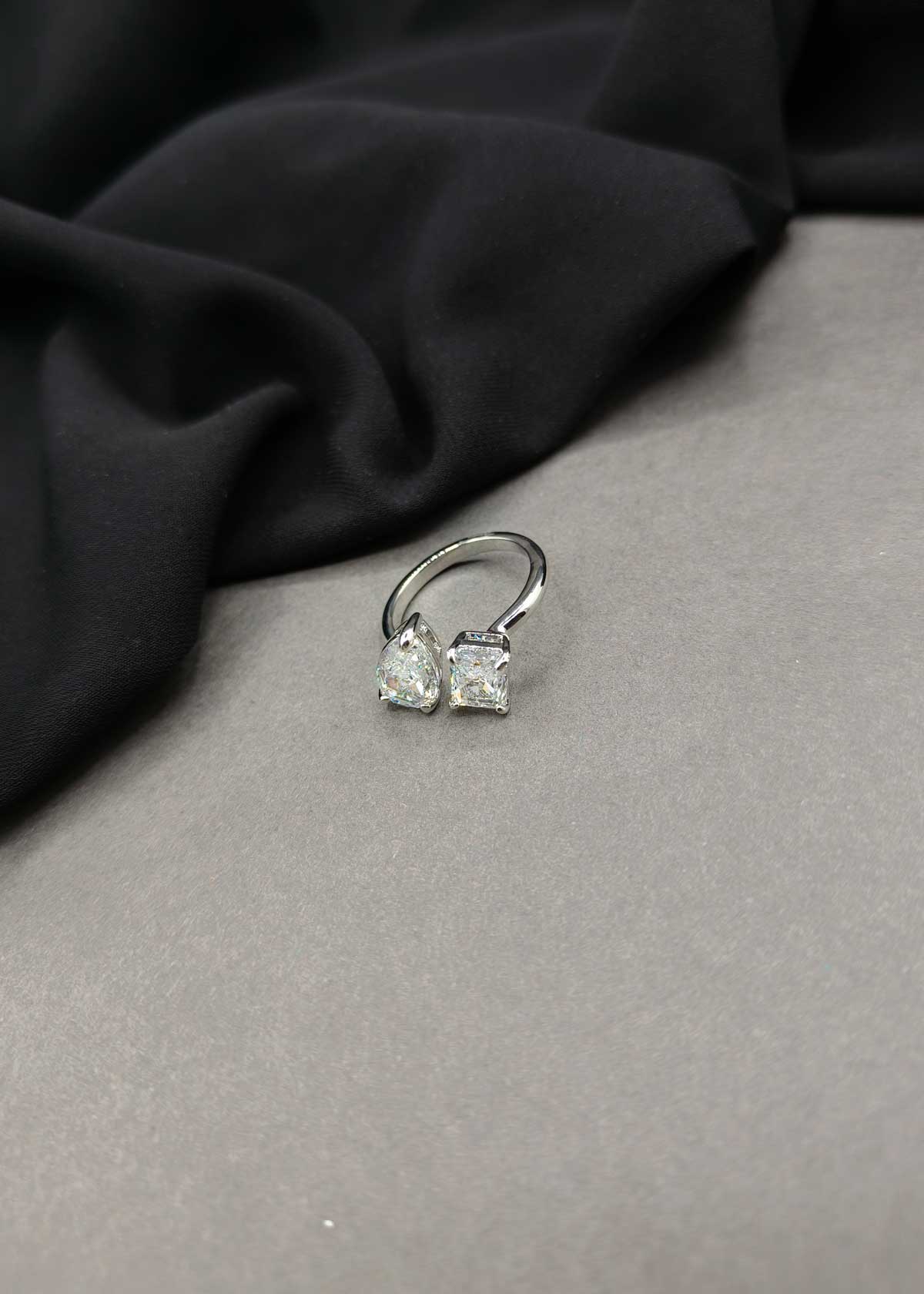 Luxury Dual Diamond Open Bypass Adjustable Finger Ring For Women