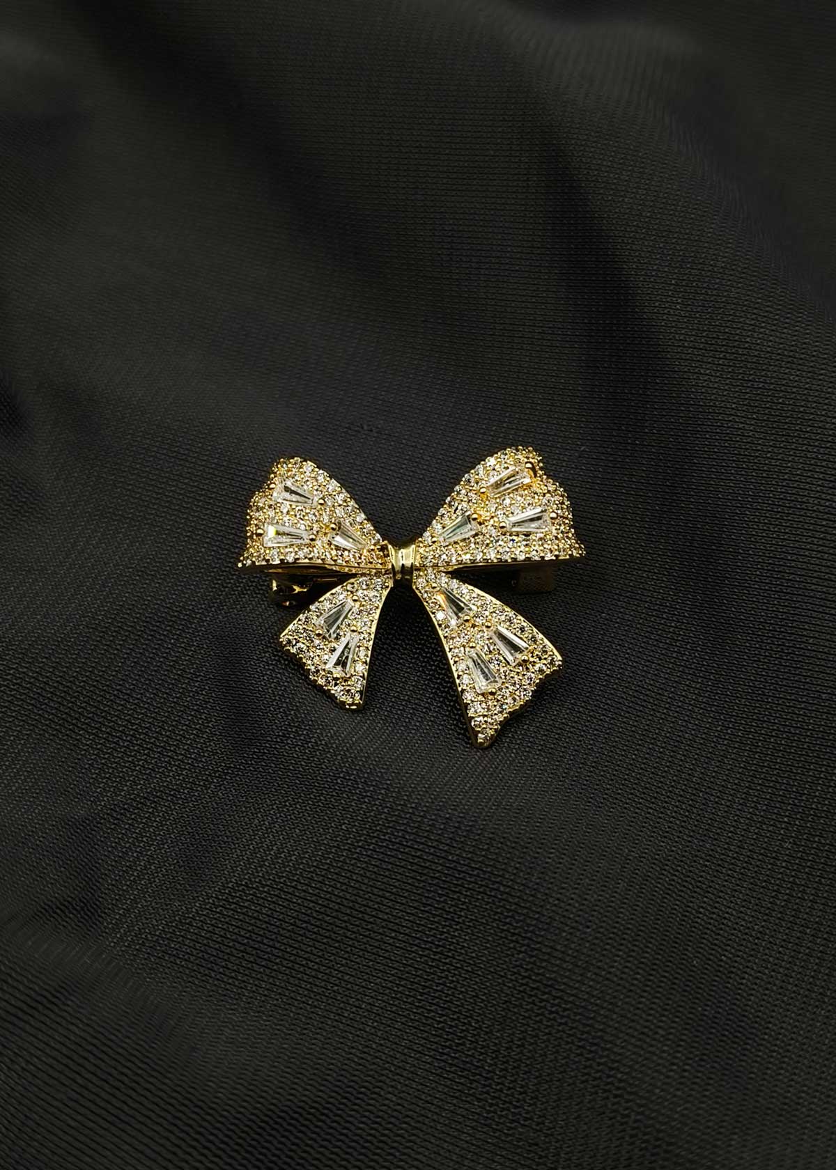 Graceful Cubic Zircon & Baguette Cut Ribbon Knot Brooch / Lapel Pin