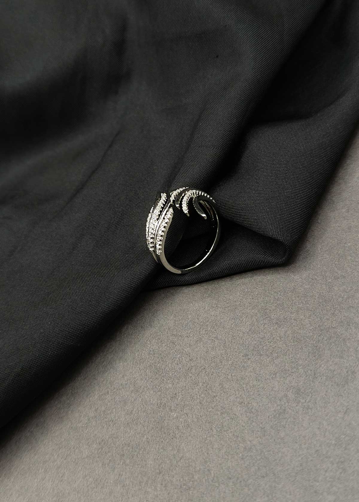 Contemporary Zircon Angel Wing Broad Adjustable Finger Ring For Women