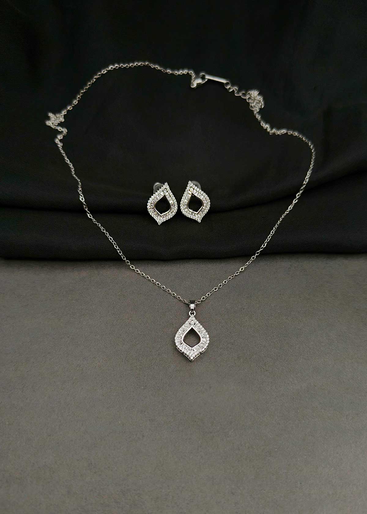 Geometric Open Teardrop Baguette & Cubic Zircon Delicate Pendant Set With Chain For Women
