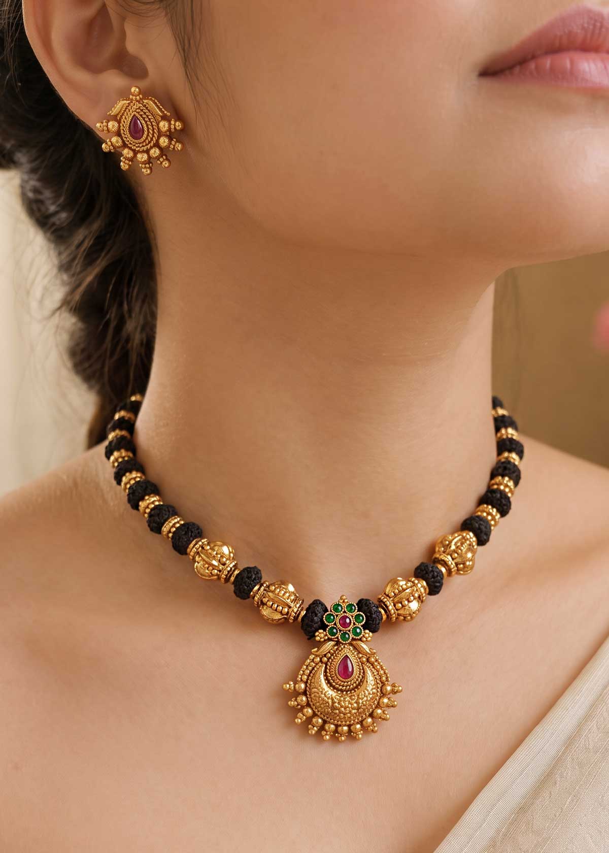 Traditional Antique Gold Plated Adjustable Short Necklace Set For Women