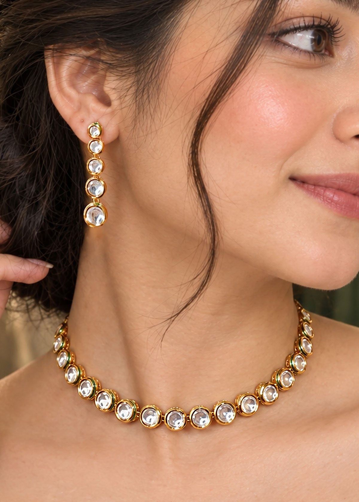 Classic Round Kundan Short Adjustable Necklace Set For Women