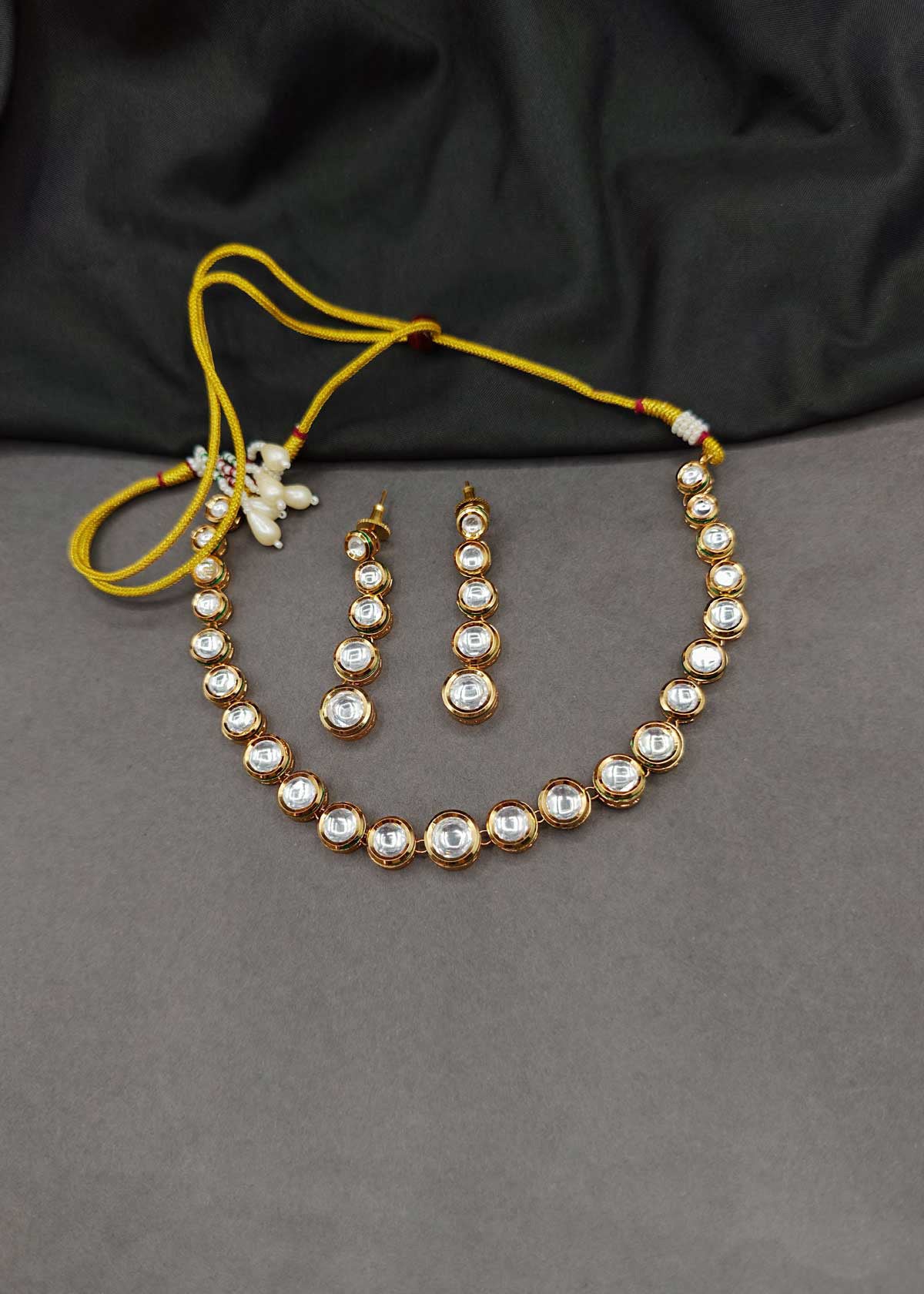 Classic Round Kundan Adjustable Necklace Set For Women
